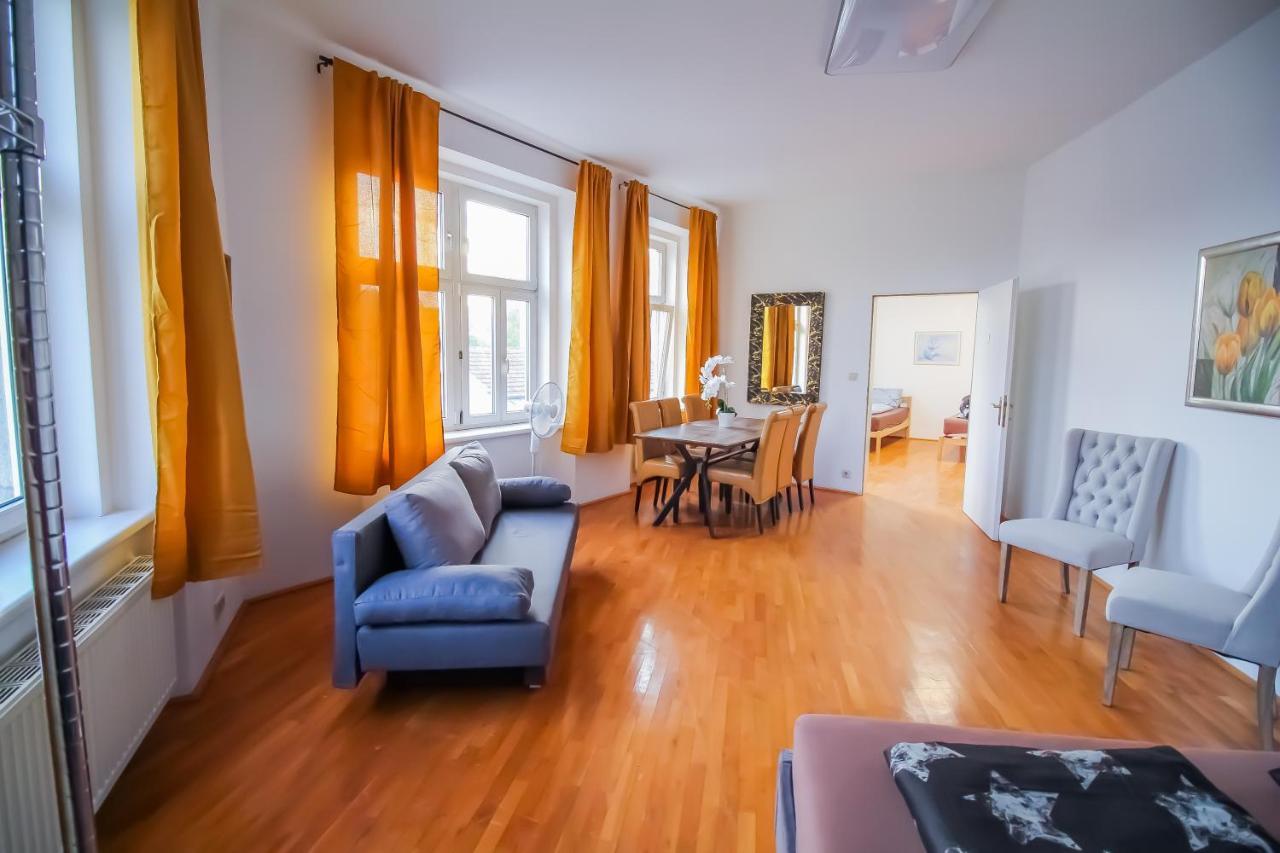 Family 3 Bedroom Apartment Lv7 Bécs Kültér fotó